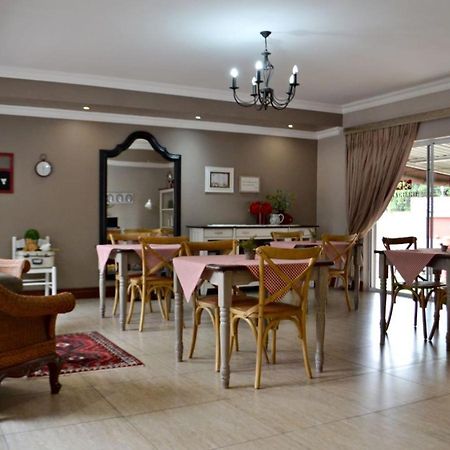 Bokmakierie Gastehuis Emalahleni Pty Ltd エクステリア 写真