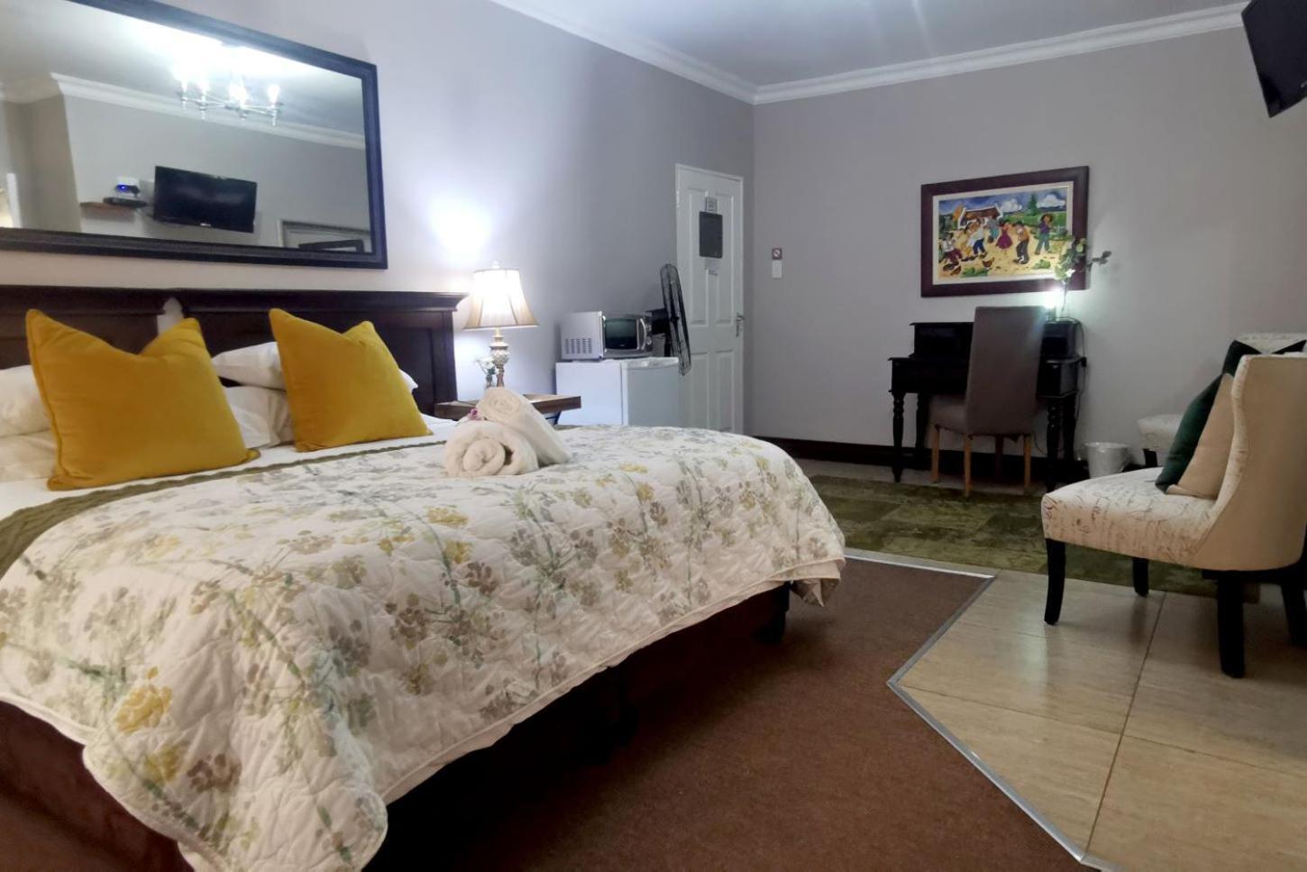 Bokmakierie Gastehuis Emalahleni Pty Ltd エクステリア 写真