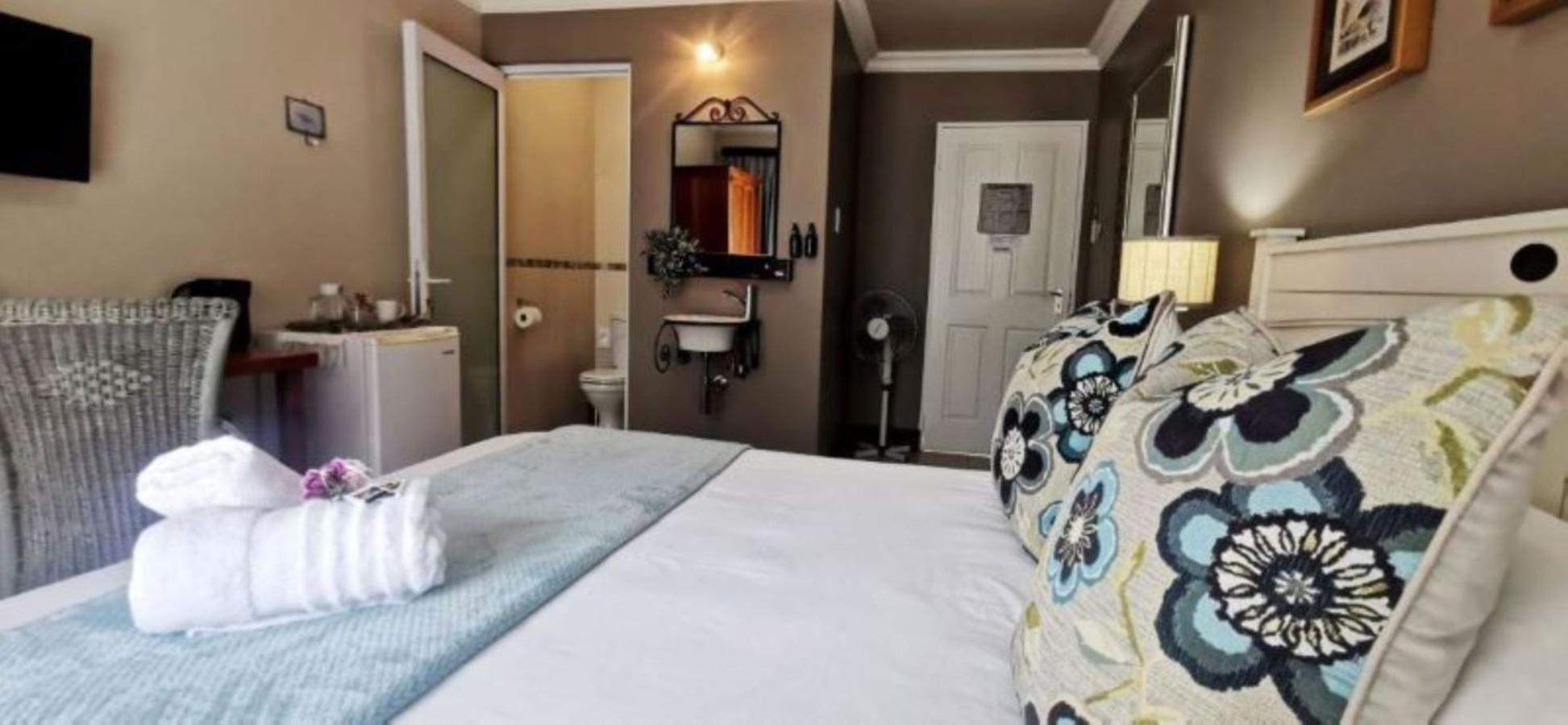 Bokmakierie Gastehuis Emalahleni Pty Ltd エクステリア 写真