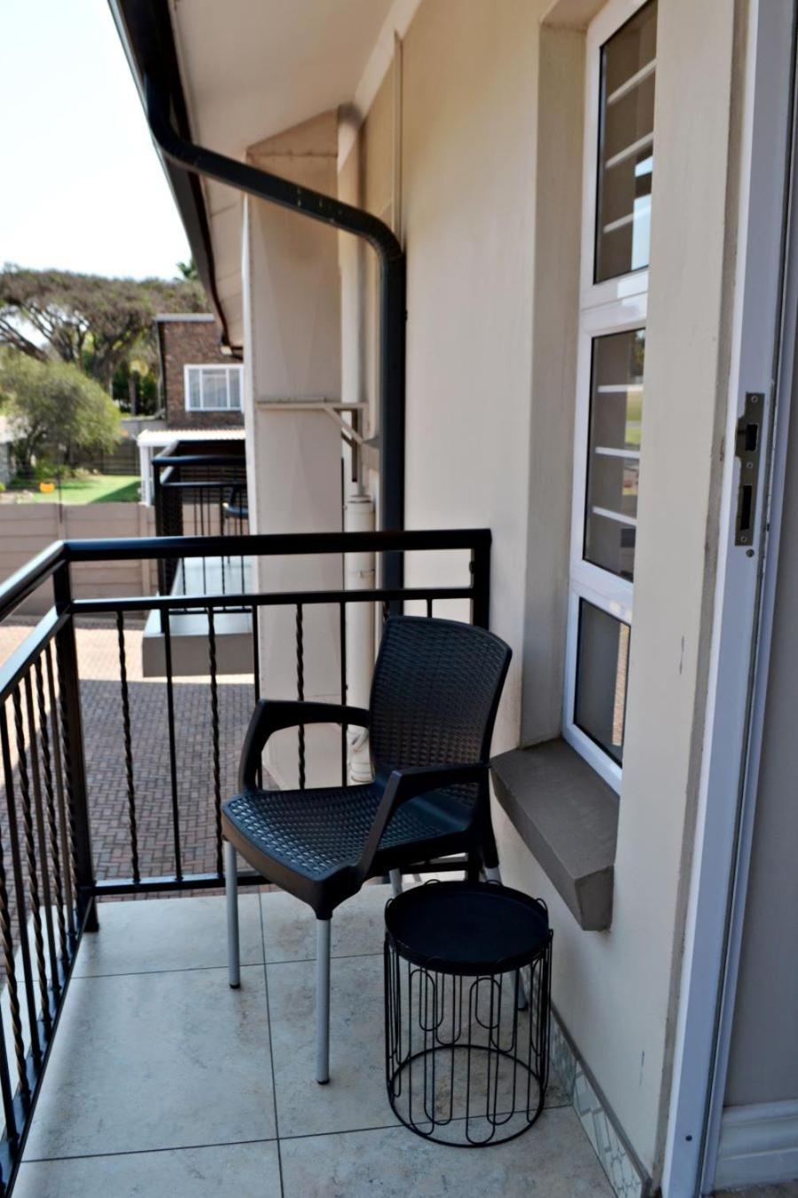 Bokmakierie Gastehuis Emalahleni Pty Ltd エクステリア 写真