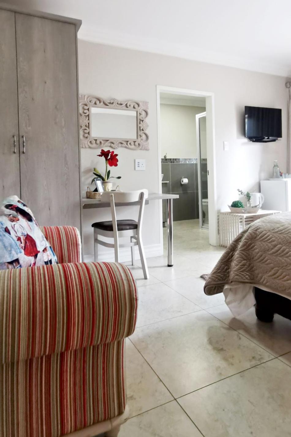Bokmakierie Gastehuis Emalahleni Pty Ltd エクステリア 写真